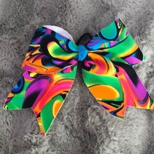Cheer bow